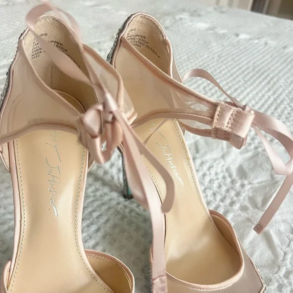 Betsey Johnson Women's Iris Evening Pumps Wedding Something Blue Sole - Picture 3 of 11